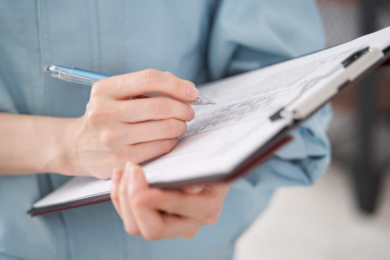 Investigation of the Psychometric Properties and Treatment Outcomes for a Brief Measure of Trauma Related Symptoms in Adolescents