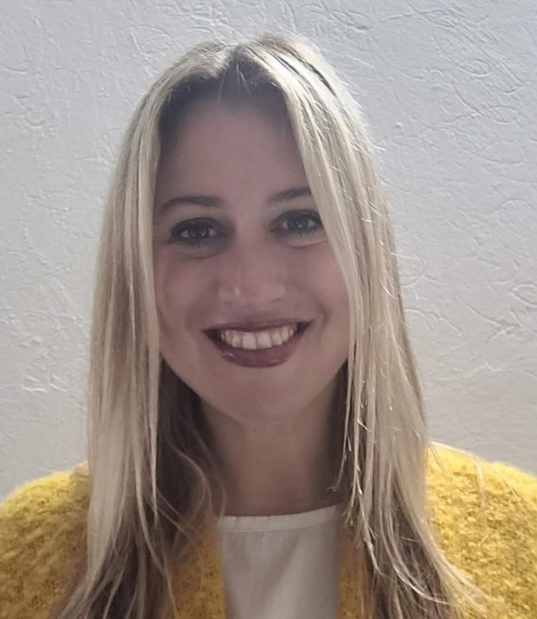 Marina González, MA